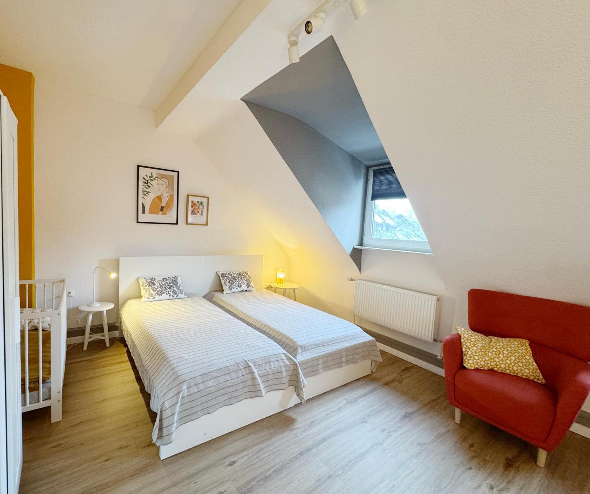 Big Flat With Fresh Renovation, Free Parking, Sonyps, Netflix Apartment Duisburg Exterior photo